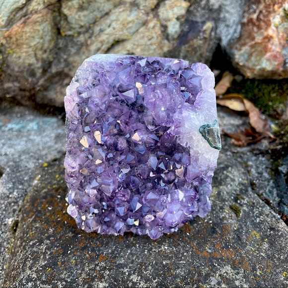 Amethyst Quartz Geode - Picture 2 of 6